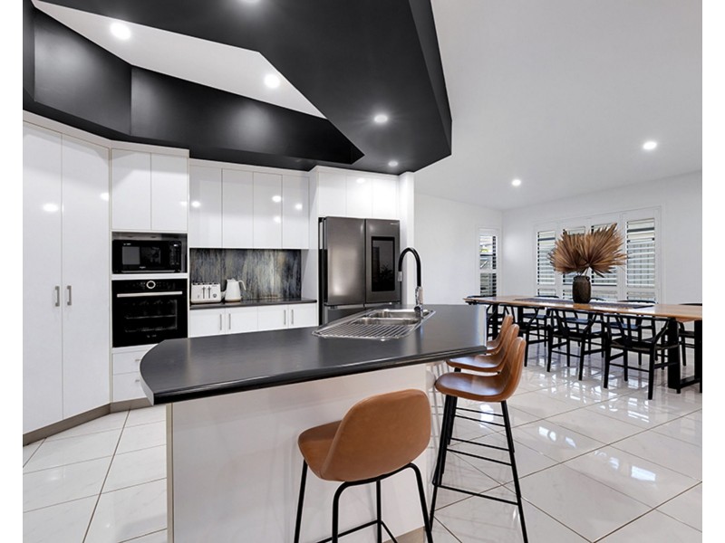 15 Eros Court, Ooralea QLD 4740