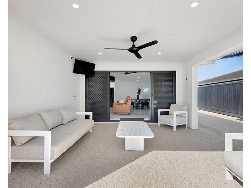 15 Eros Court, Ooralea QLD 4740
