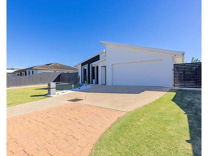 15 Eros Court, Ooralea QLD 4740