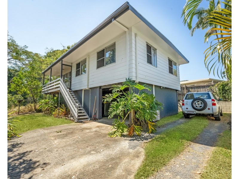64 Mango Avenue, Eimeo QLD 4740