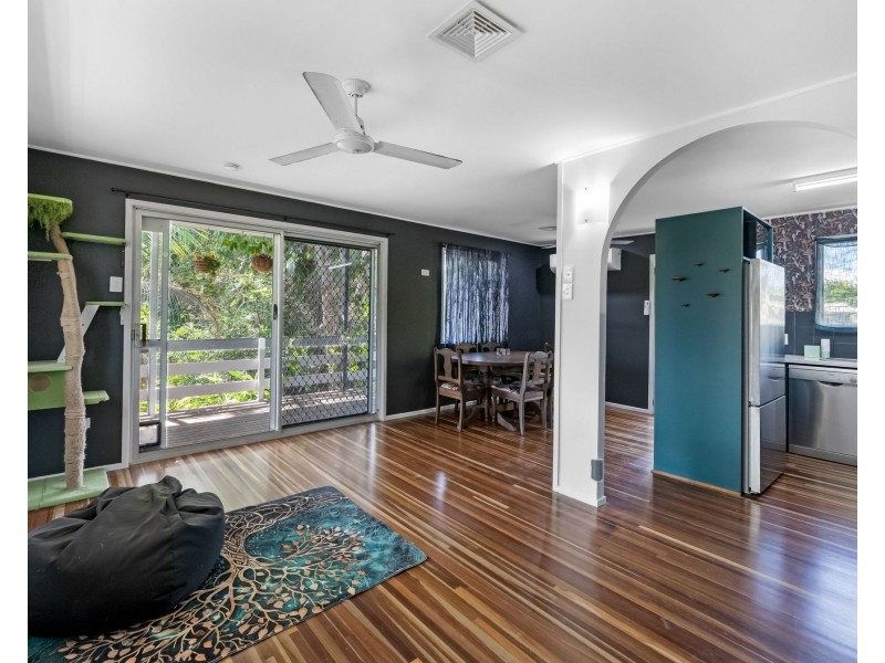 64 Mango Avenue, Eimeo QLD 4740