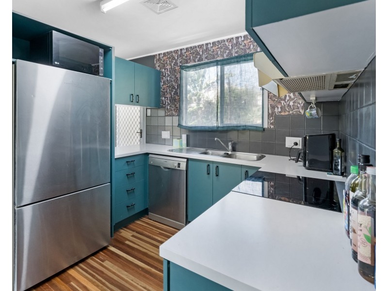 64 Mango Avenue, Eimeo QLD 4740