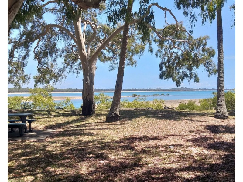 64 Mango Avenue, Eimeo QLD 4740