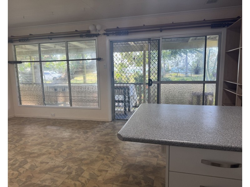 122 The Esplande, Grasstree Beach QLD 4740