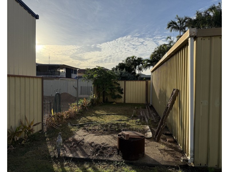 122 The Esplande, Grasstree Beach QLD 4740