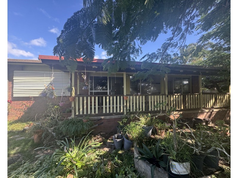 122 The Esplande, Grasstree Beach QLD 4740