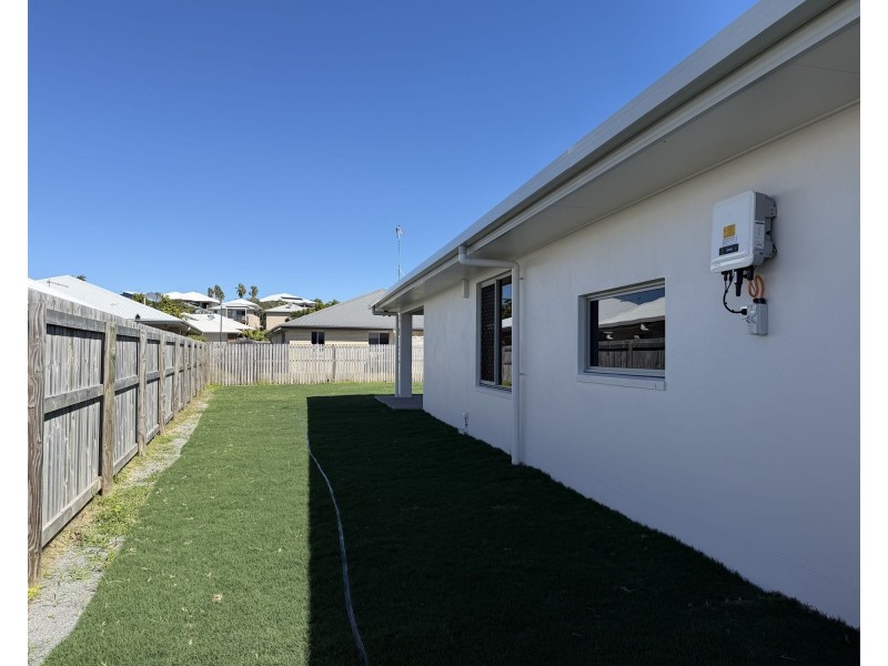 25 Devereux Street, Rural View QLD 4740