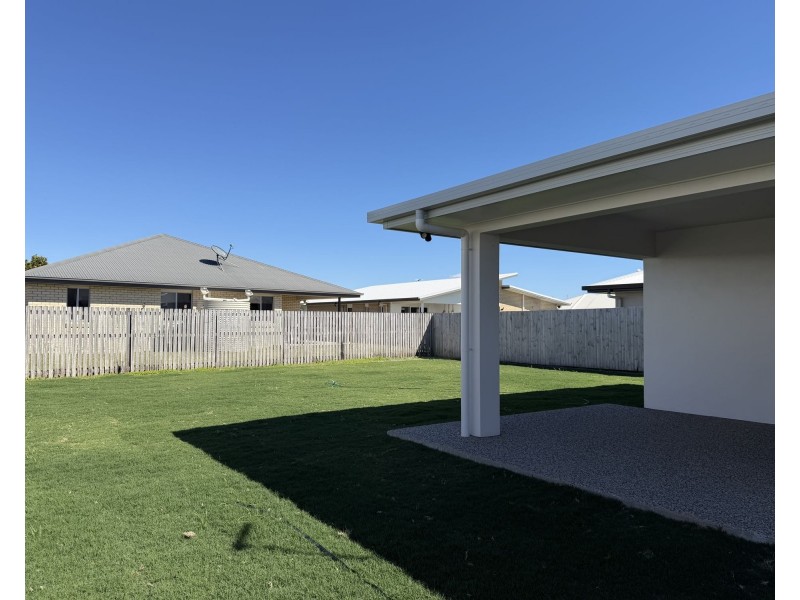 25 Devereux Street, Rural View QLD 4740