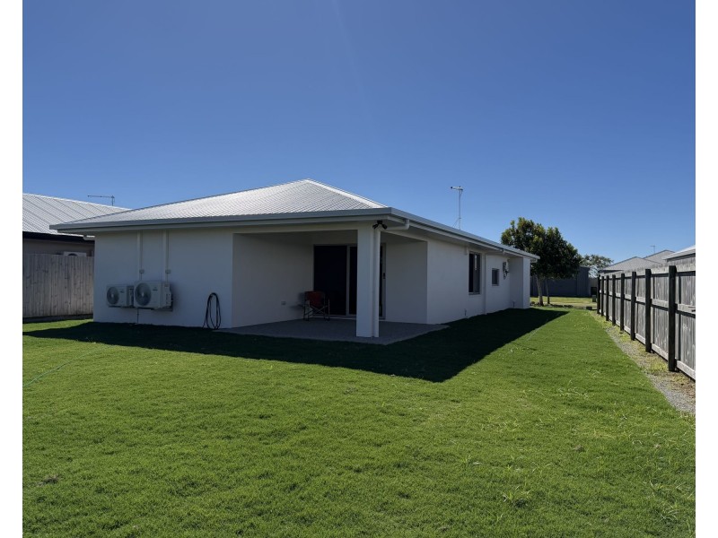 25 Devereux Street, Rural View QLD 4740