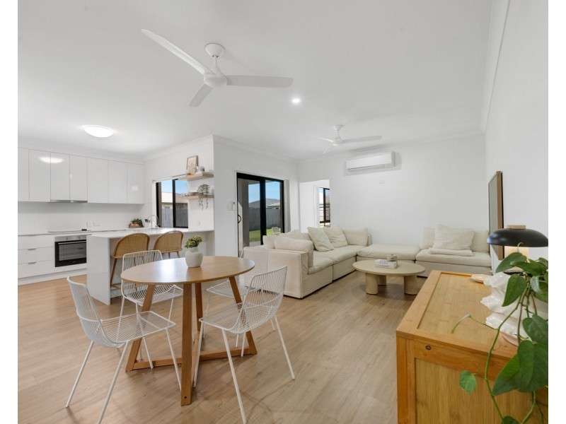 11 Kingslea Court, Ooralea QLD 4740