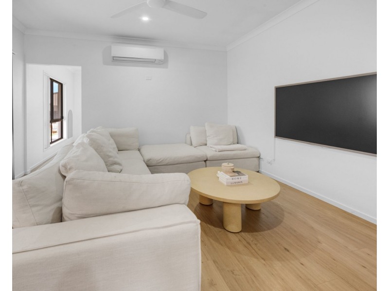 11 Kingslea Court, Ooralea QLD 4740