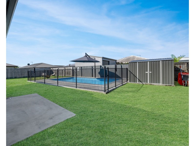 11 Kingslea Court, Ooralea QLD 4740