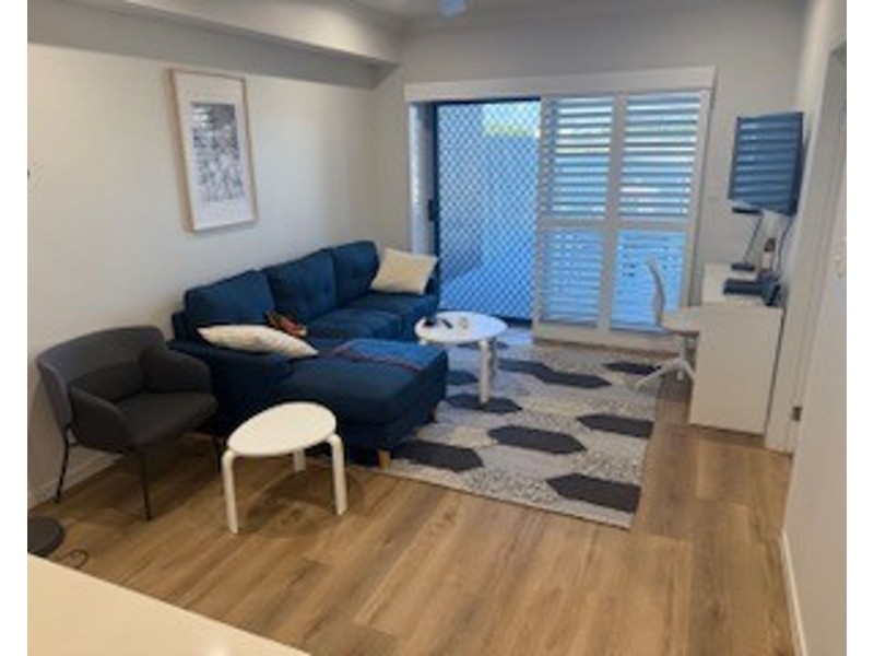 2/10 Michigan Way, Andergrove QLD 4740
