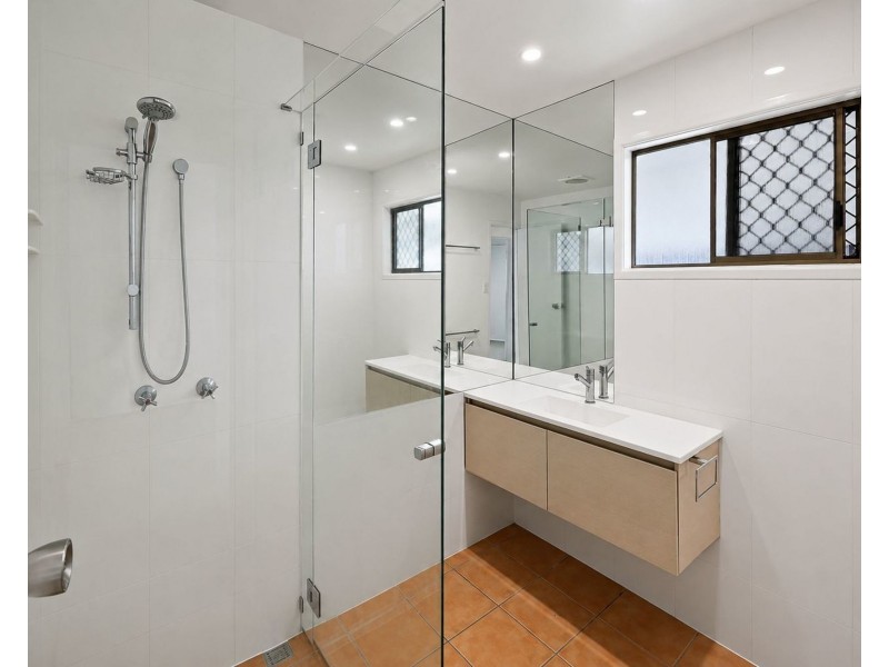 2a Loudon Street, Mount Pleasant QLD 4740