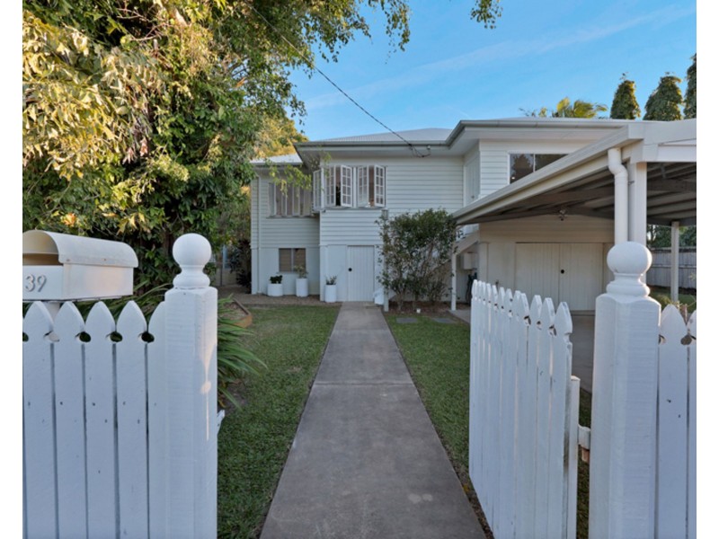 39 Hunter Street, West Mackay QLD 4740