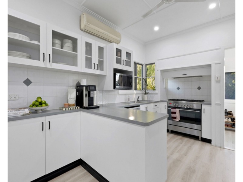 39 Hunter Street, West Mackay QLD 4740
