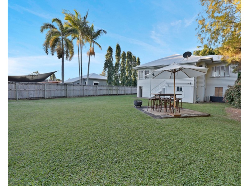 39 Hunter Street, West Mackay QLD 4740