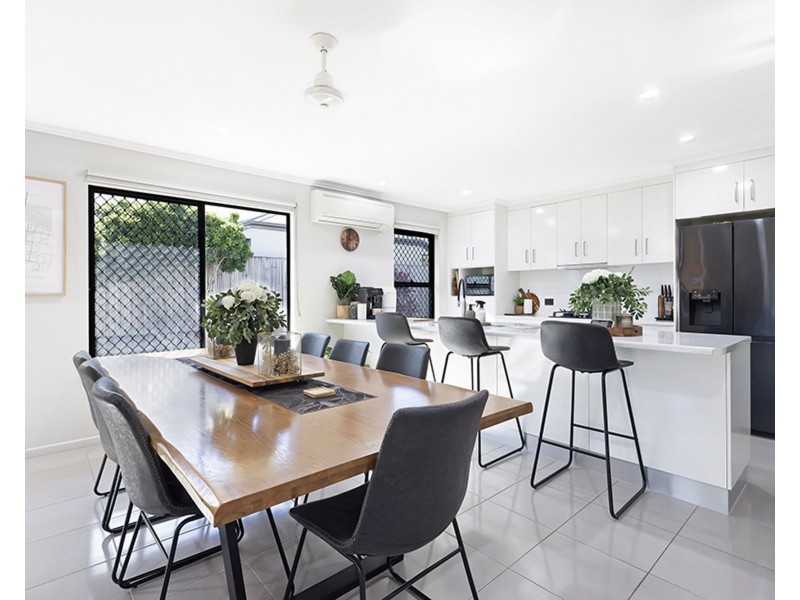 13 Majesty Street, Rural View QLD 4740