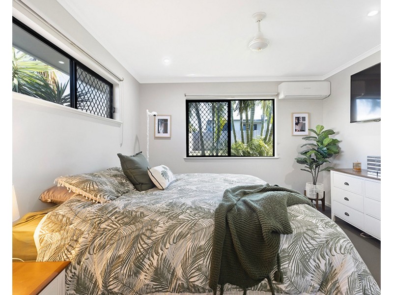 13 Majesty Street, Rural View QLD 4740