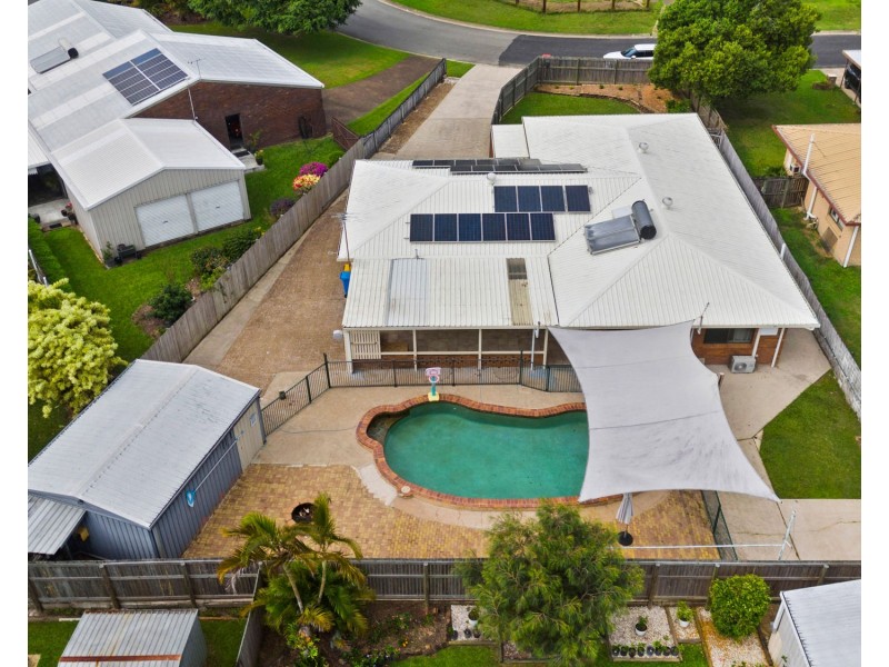 4 Hillside Terrace, Mount Pleasant QLD 4740