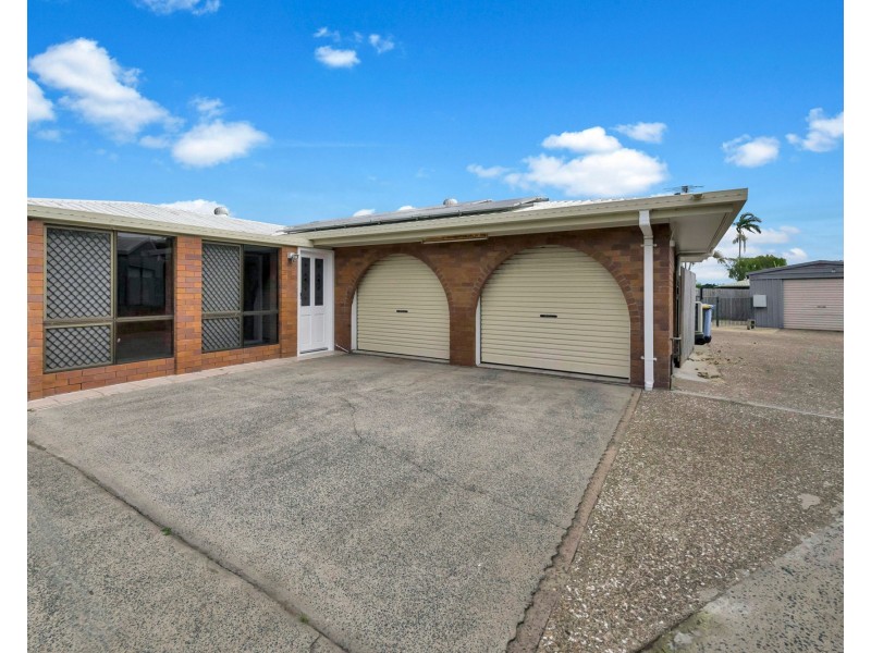 4 Hillside Terrace, Mount Pleasant QLD 4740