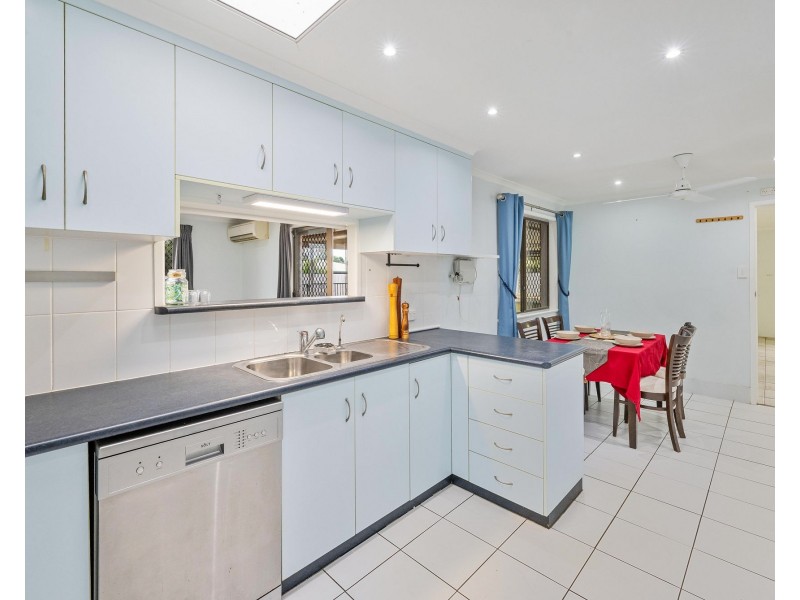 4 Hillside Terrace, Mount Pleasant QLD 4740