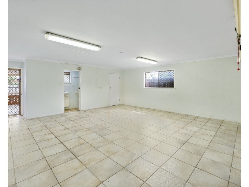 4 Hillside Terrace, Mount Pleasant QLD 4740