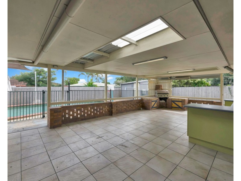 4 Hillside Terrace, Mount Pleasant QLD 4740
