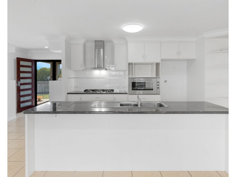 1 Hawkins Street, Bucasia QLD 4750