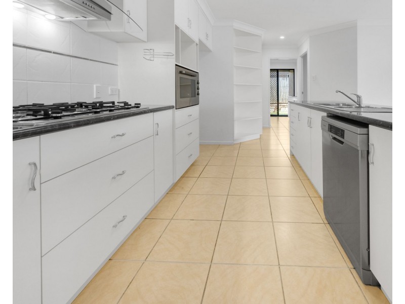 1 Hawkins Street, Bucasia QLD 4750