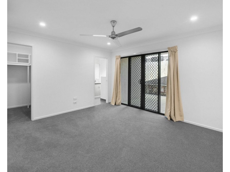 1 Hawkins Street, Bucasia QLD 4750