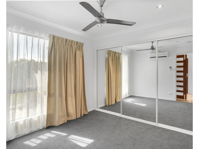 1 Hawkins Street, Bucasia QLD 4750