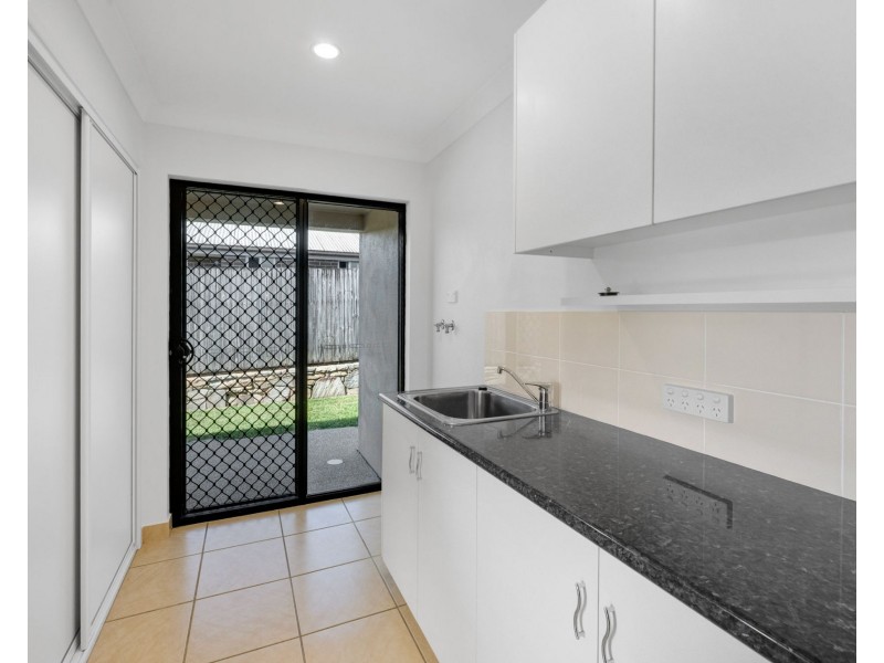1 Hawkins Street, Bucasia QLD 4750