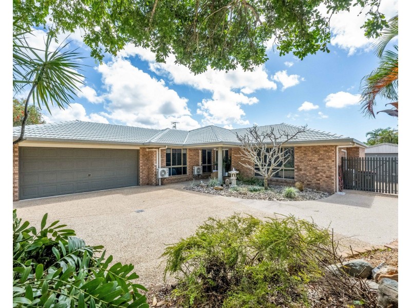 5 Hillcrest Street, Eimeo QLD 4740