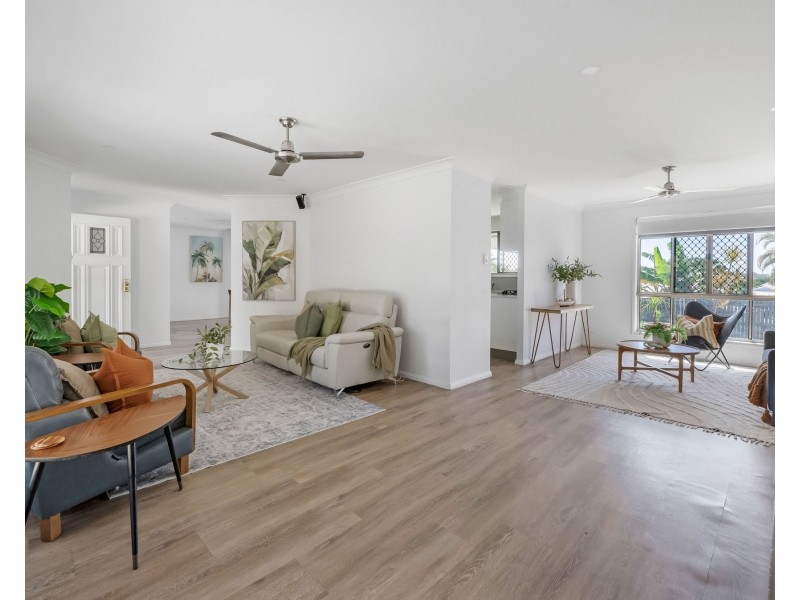 5 Hillcrest Street, Eimeo QLD 4740