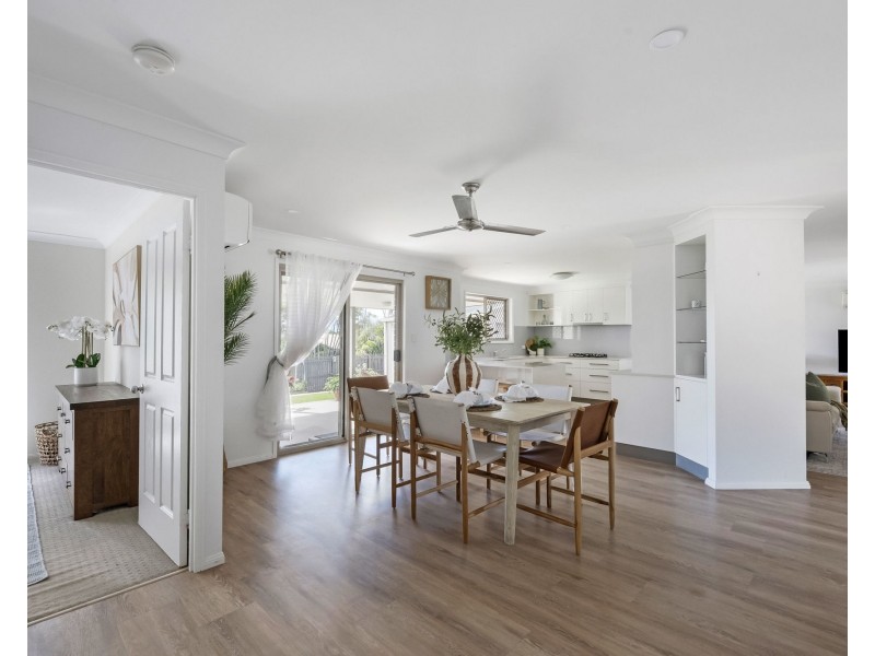 5 Hillcrest Street, Eimeo QLD 4740
