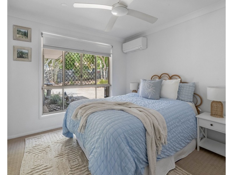 5 Hillcrest Street, Eimeo QLD 4740