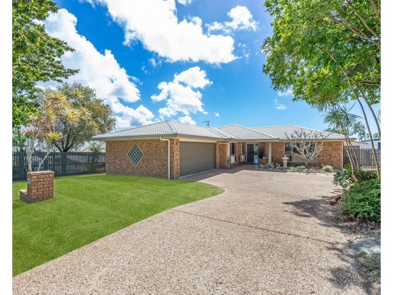 5 Hillcrest Street, Eimeo QLD 4740