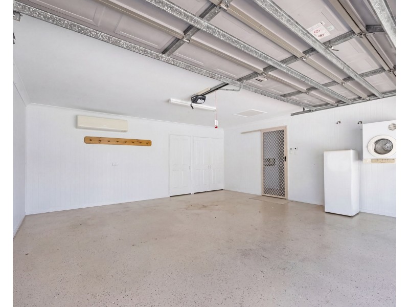 5 Hillcrest Street, Eimeo QLD 4740