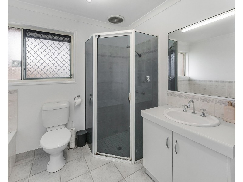 59 Broomdykes Drive, Beaconsfield QLD 4740