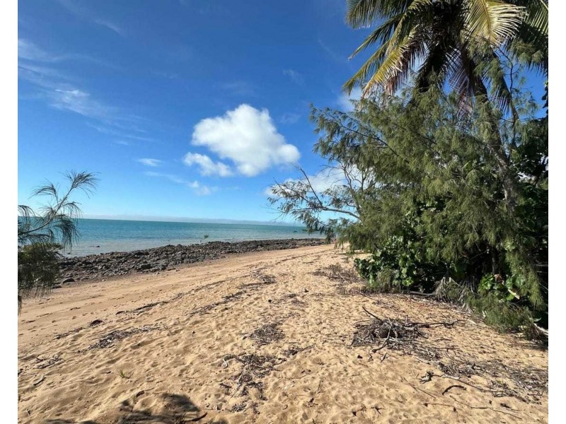 33 Colonial Drive, Clairview QLD 4741
