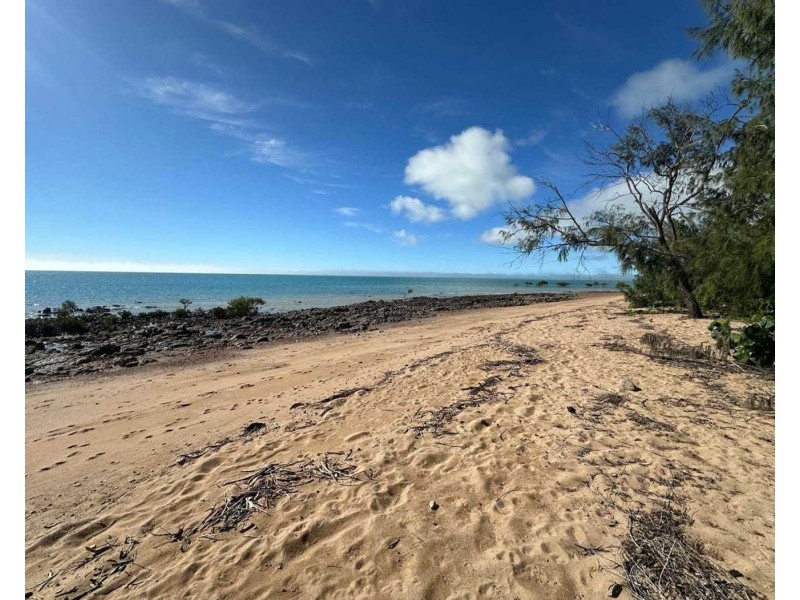 33 Colonial Drive, Clairview QLD 4741