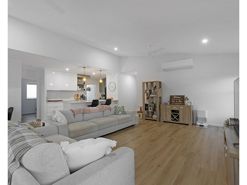 10 Jabiru Circuit, Rural View QLD 4740