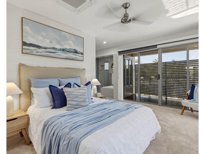 15 Seafarer Court, Blacks Beach QLD 4740