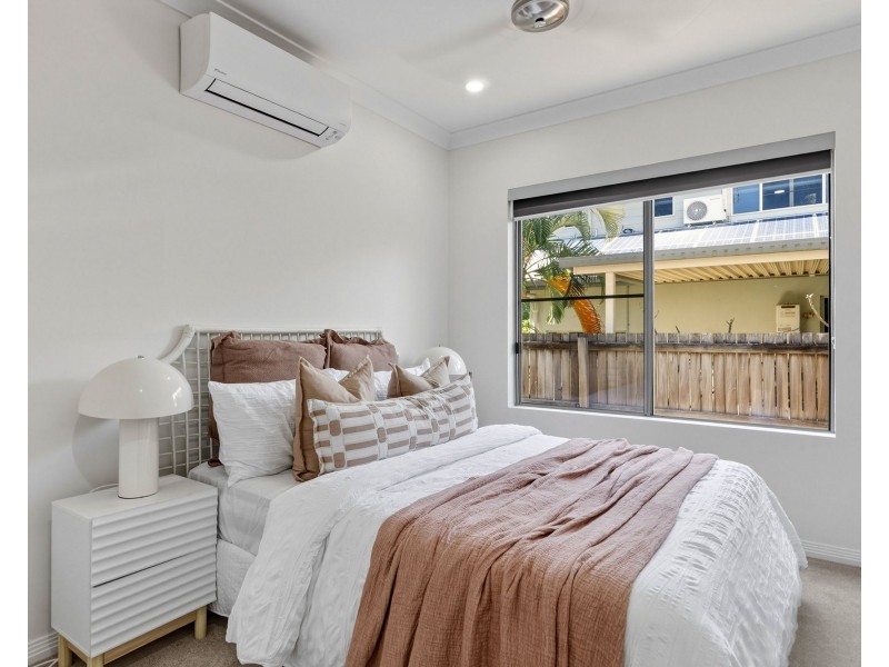 15 Seafarer Court, Blacks Beach QLD 4740