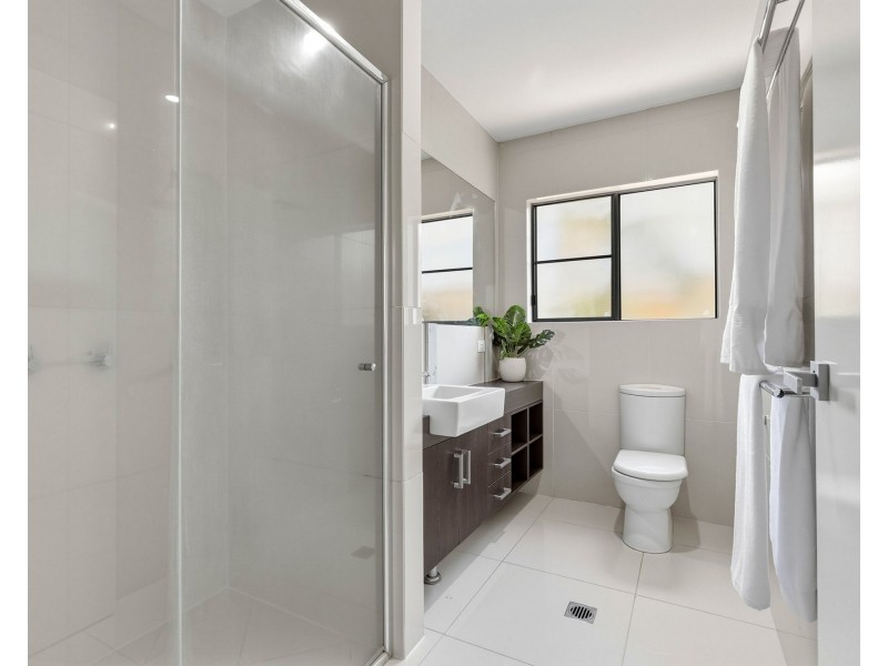 15 Seafarer Court, Blacks Beach QLD 4740