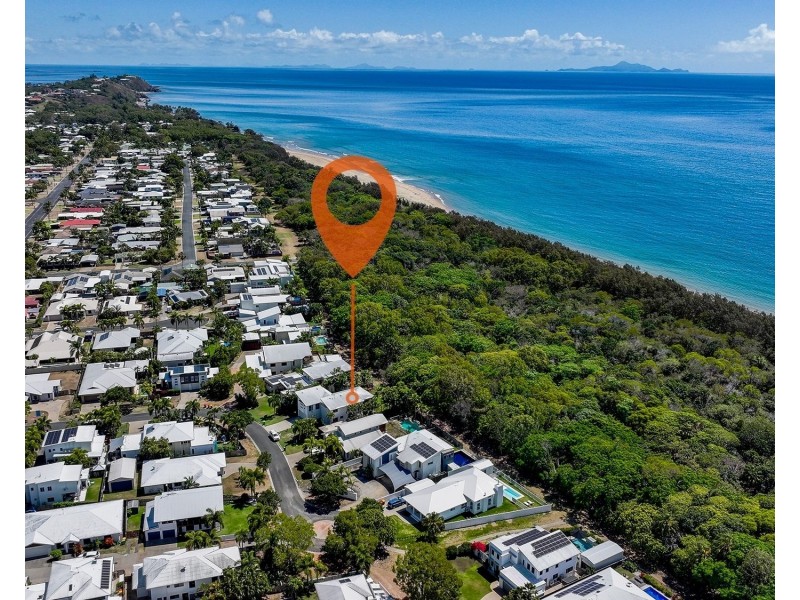 15 Seafarer Court, Blacks Beach QLD 4740