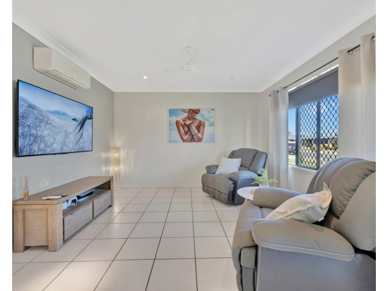 42 Stone Drive, Bucasia QLD 4750