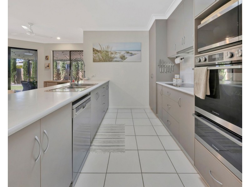 42 Stone Drive, Bucasia QLD 4750