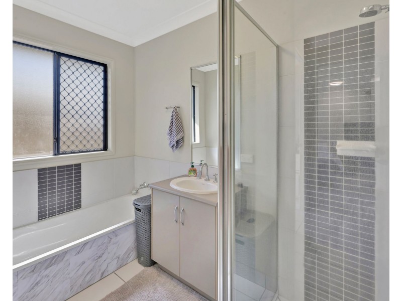 42 Stone Drive, Bucasia QLD 4750